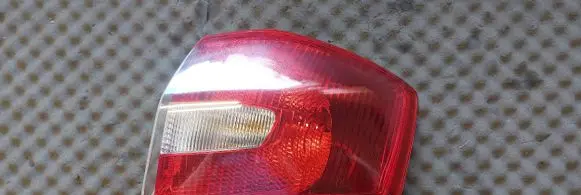 Ford Kuga I Rear/tail lights 8V4113404AH 167098
