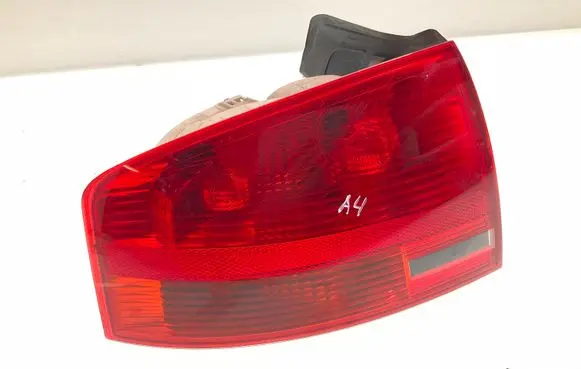Audi A4 S4 B7 8E 8H Rear/tail lights 8E5945095