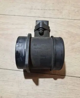 Volvo S80 Mass air flow meter 8670115 0280218088