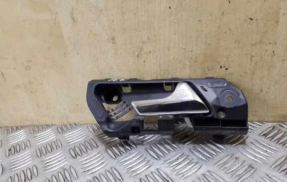 Mercedes-Benz ML W164 Front door interior handle