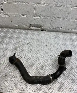 Volkswagen PASSAT B7 Engine coolant pipe/hose 3AA122101