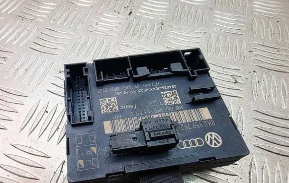Audi A4 S4 B8 8K Door control unit/module 8K0959792J 8K0959792E