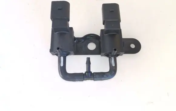 Audi A8 S8 D4 4H Turbo solenoid valve 037906283C 079131327C