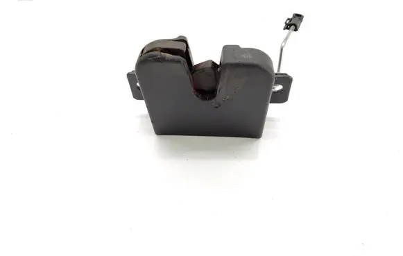 Loading door lock