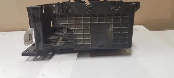 Battery box tray