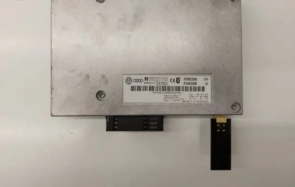 Audi A4 S4 B8 8K Bluetooth control unit module 8T0862335B