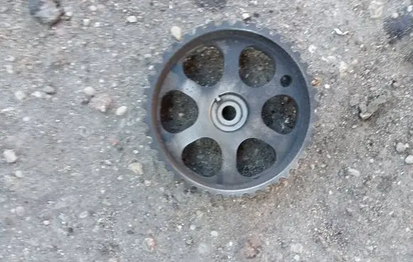 Renault Clio II Camshaft pulley/ VANOS 053729