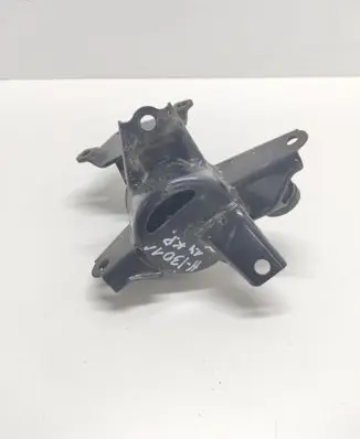 Hyundai i30 Engine mount bracket