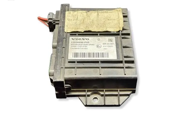 Volvo V70 Engine control unit/module 22038896 2240417034152