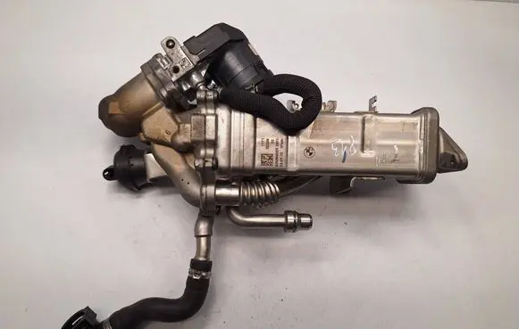 BMW 5 F10 F11 EGR valve cooler 7822346 11717822346
