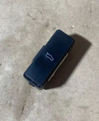 Audi Q7 4L Tailgate/trunk/boot open switch 4L1959831