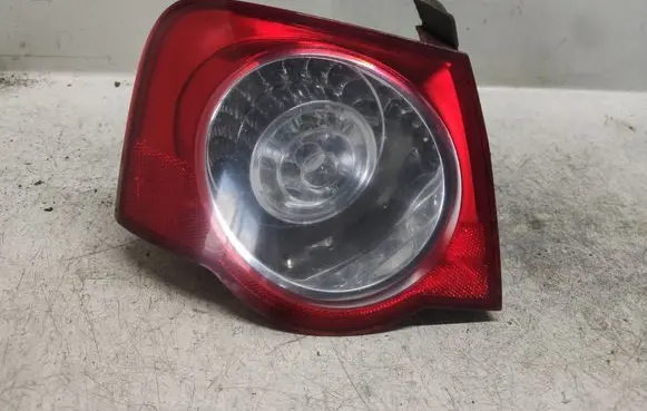 Volkswagen PASSAT B6 Rear/tail lights
