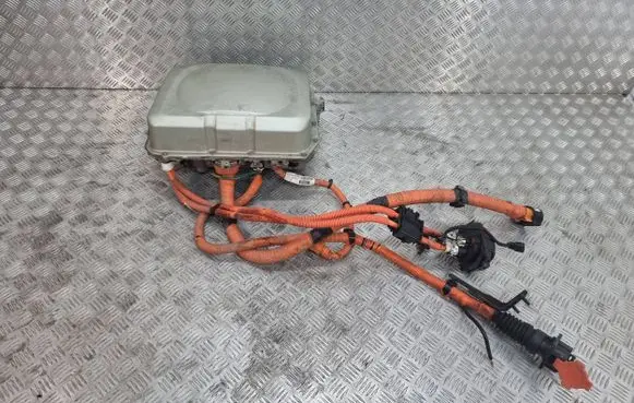 Nissan Leaf I (ZE0) Voltage converter inverter 292C04NR1B