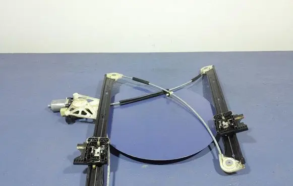 Audi Q7 4L Front door window regulator with motor 4M0837461A