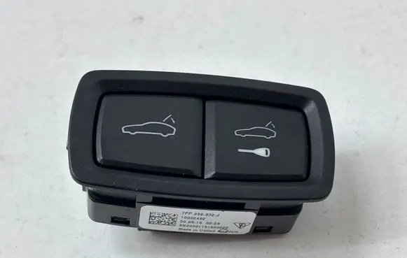 Porsche Panamera (970) Tailgate/boot open switch button 7PP959832J 10002492 S00001151500022