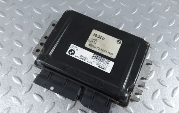 Mini One - Cooper R50 - 53 Engine control unit/module 7526784 7520019 752001901