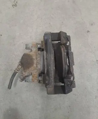 BMW X1 E84 Front brake caliper BMW5724