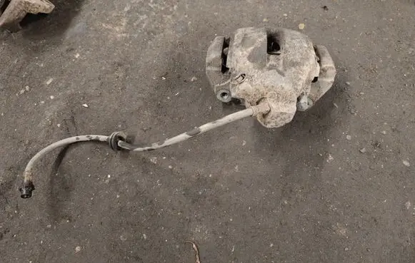 BMW X5 E53 Front brake caliper