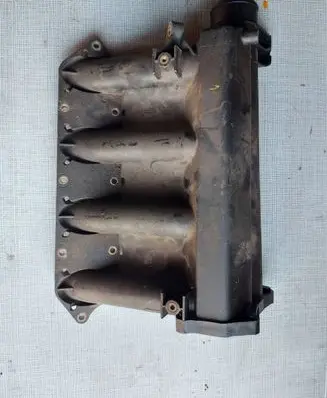 Mercedes-Benz Vito Viano W638 Intake manifold A6110902537