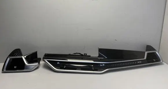 BMW X5 G05 Dashboard air vent grill cover trim 5A01333 5A4F85
