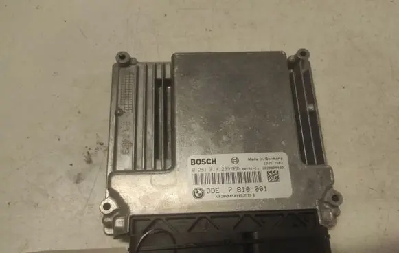 BMW 1 E81 E87 Engine control unit/module 0281014239 7810001 030088291