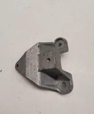 BMW X5 F15 Steering rack mounting bracket 7137353