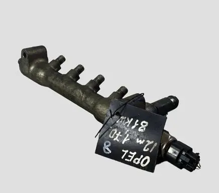 Opel Astra J Fuel main line pipe 55PP0501 10362515919