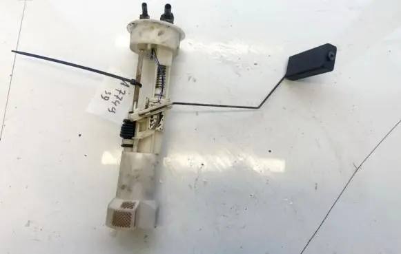 Volkswagen PASSAT B4 Fuel level sensor 