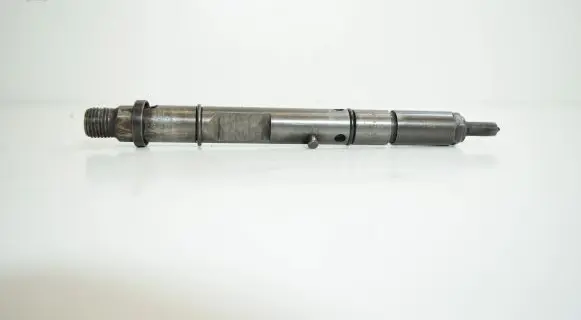 Audi A4 S4 B5 8D Fuel injector 059130201AE