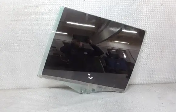 Citroen C4 Grand Picasso Rear door window glass
