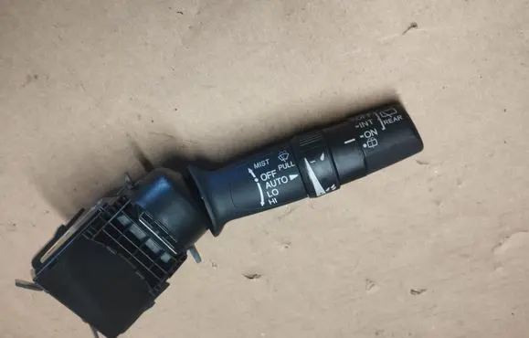 Honda CR-V Wiper control stalk