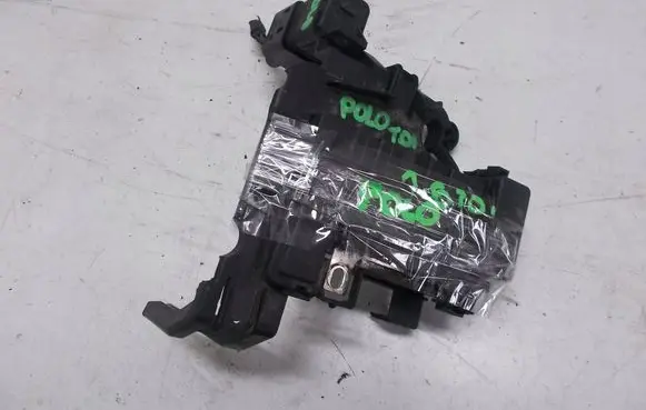 Volkswagen Polo V 6R Positive cable (battery) 