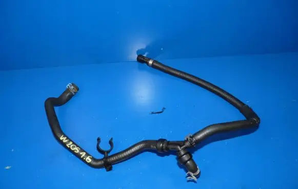 Mercedes-Benz C W205 Engine coolant pipe/hose