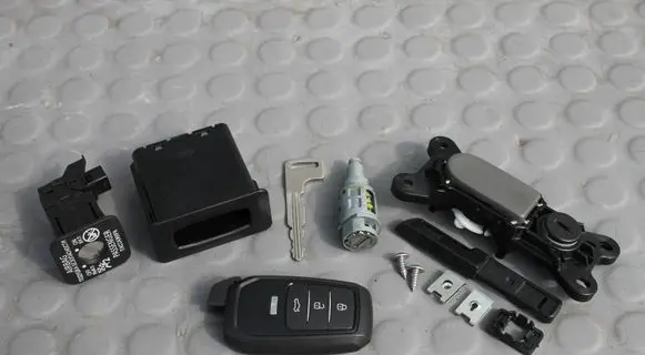 Mitsubishi L200 Ignition key/card KLUCZYK8637B629 8637B629