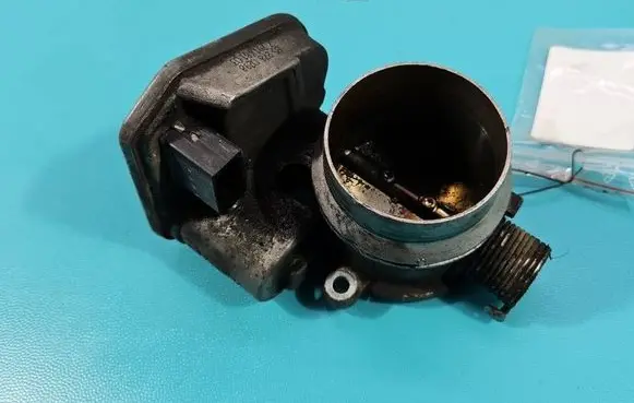 BMW X3 E83 Throttle body valve 7791481 IMPRK1559761