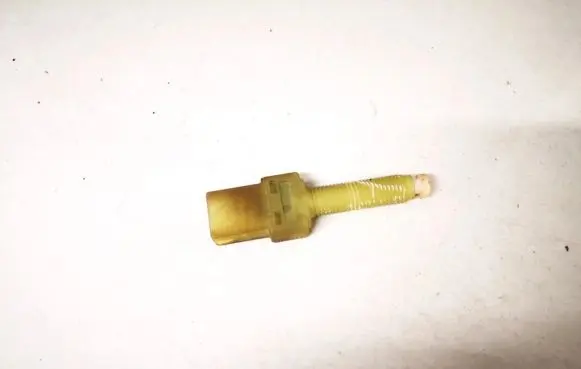 Audi A4 S4 B5 8D Brake pedal sensor switch 443945515