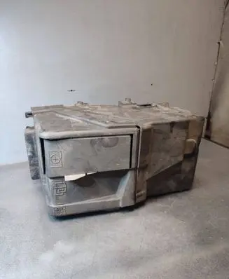 Ford S-MAX Battery box tray 6G9110723A