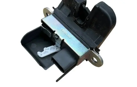 Volkswagen Golf VI Tailgate/trunk/boot lock/catch/latch 5M0827505H