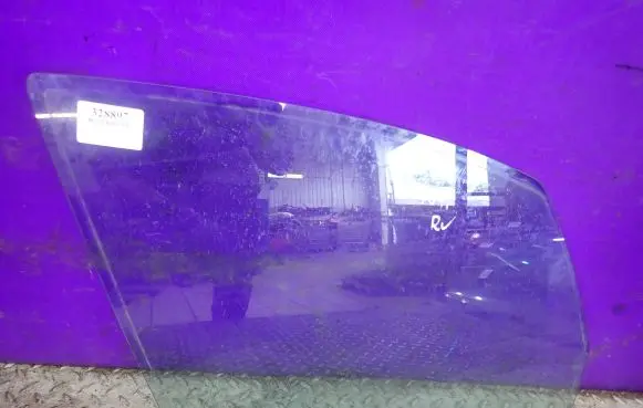 Fiat Sedici Front door window glass four-door