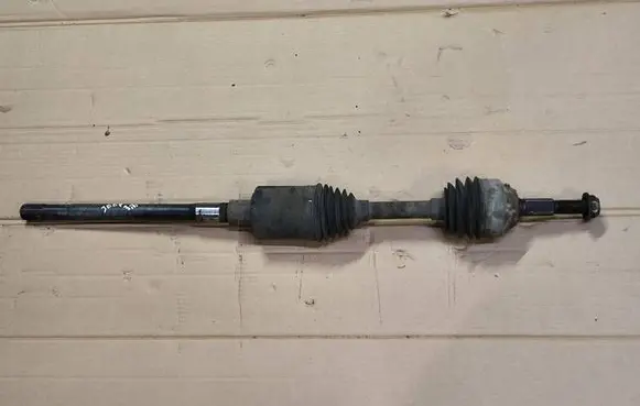 Jeep Cherokee KJ Front driveshaft