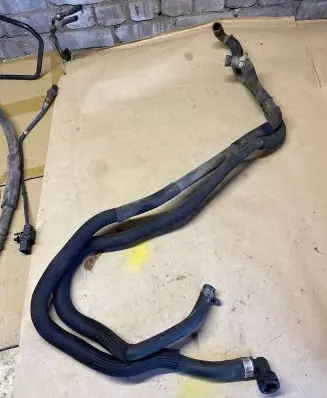 Volvo XC70 Engine coolant pipe/hose