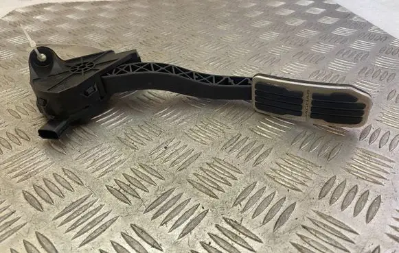 Land Rover Discovery 5 Accelerator throttle pedal HK8M9F836CA