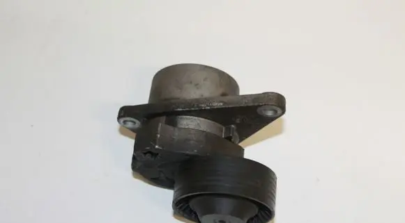Volvo XC70 Alternator belt tensioner 