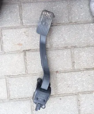 Peugeot 3008 I Accelerator throttle pedal 9671417080 RB0280755169