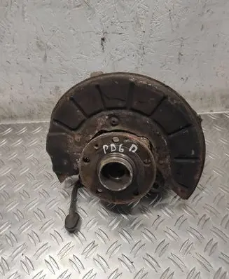 Volkswagen PASSAT B6 Front wheel hub