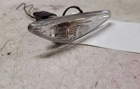 Mazda 6 Front fender indicator light