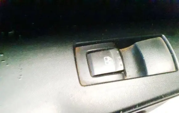 SsangYong Kyron Electric window control switch