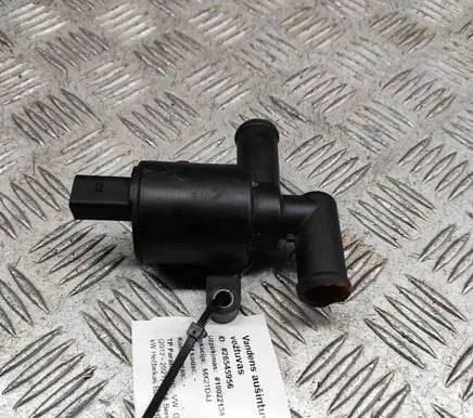 Volkswagen Golf VII Coolant heater 4H0121671D