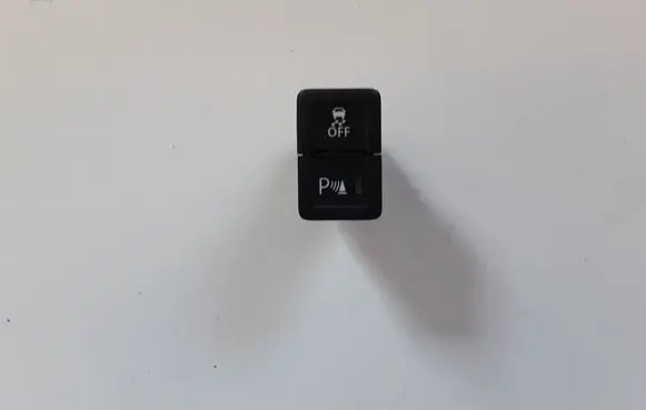 Suzuki Vitara (LY) Parking (PDC) sensor switch 3758561M90