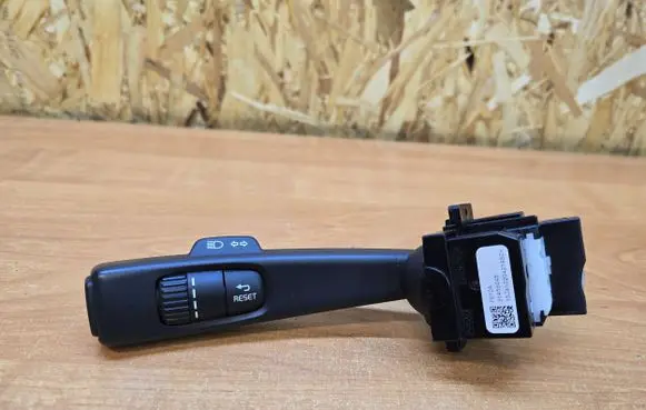 Volvo V40 Indicator stalk 31456045